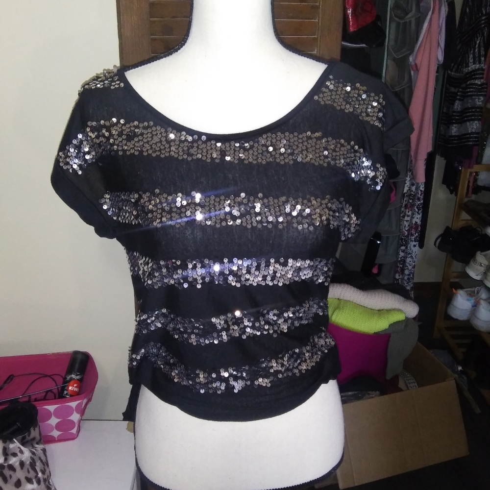 Bongo szM very cute tee. Like new